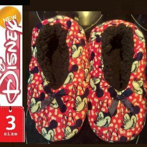 🎁 5/$25 NWOT Minnie Mouse slippers